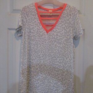NEW Flamingo Top Gray White Neon Pink Animal Print Small